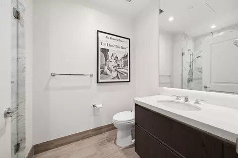 Bath - 363 E Wacker Dr #2702, Chicago, IL 60601 photo 1 of 5
