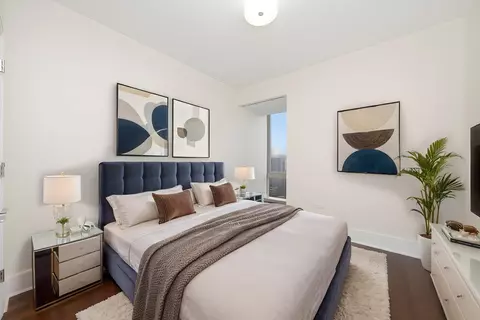 Bedroom - 363 E Wacker Dr #2702, Chicago, IL 60601 photo 4 of 5