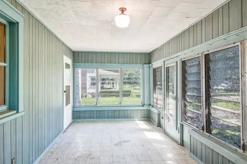 Exterior - 620 Mason St, Chenoa, IL 61726 photo 2 of 9