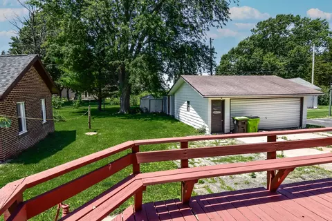 Exterior - 620 Mason St, Chenoa, IL 61726 photo 5 of 9
