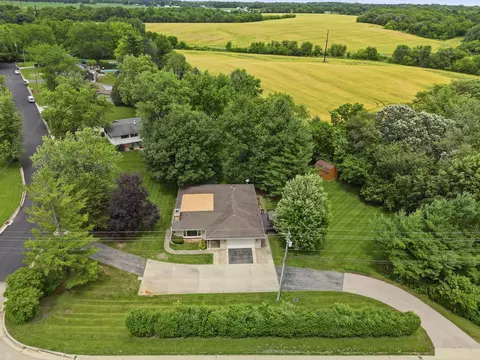 View/Area - 1952 Larod Dr, Dixon, IL 61021 photo 3 of 3