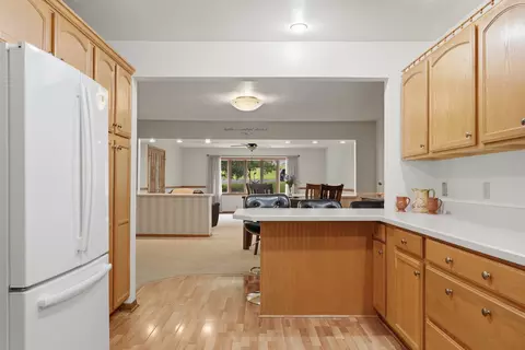 Kitchen - 1952 Larod Dr, Dixon, IL 61021 photo 2 of 4