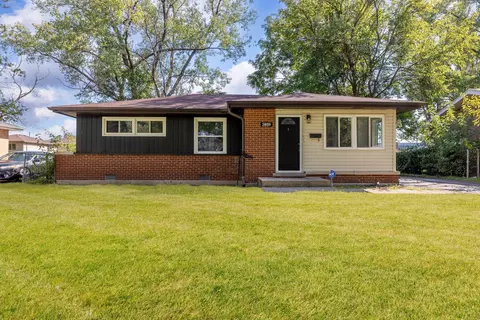 2859 Stafford Dr, Markham, IL 60428