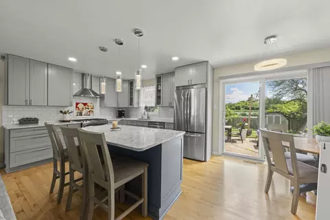 Kitchen - 963 Hyacynth Ln, Bartlett, IL 60103 photo 1 of 4
