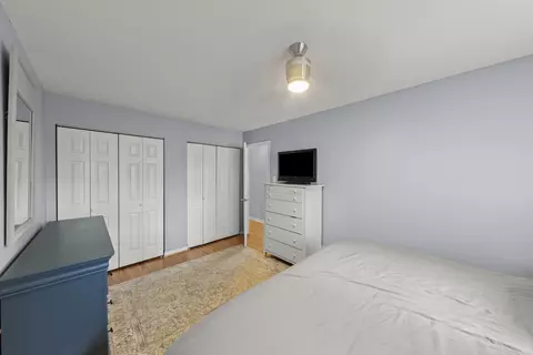 Bedroom - 963 Hyacynth Ln, Bartlett, IL 60103 photo 2 of 5
