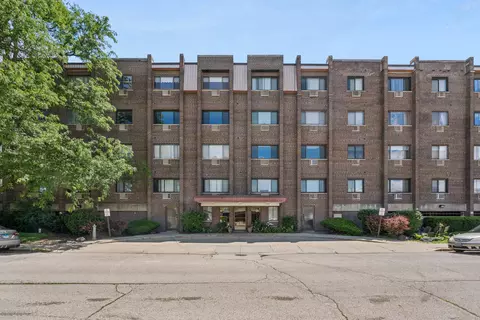 4623 N Chester Ave #307, Chicago, IL 60656