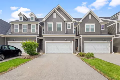1231 Josiah Rd, Naperville, IL 60563