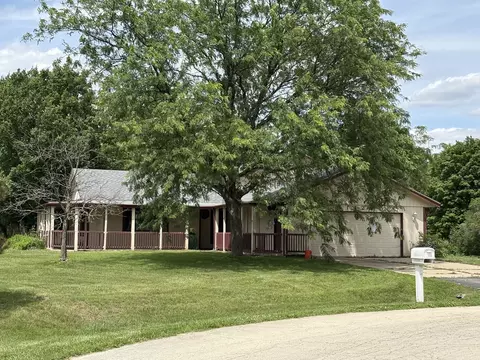 11128 Cedarbrook Rd, Roscoe, IL 61073
