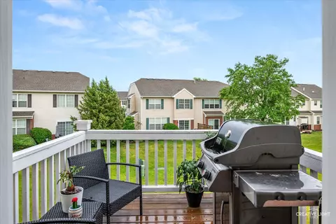 Exterior - 12923 Cypress Ln, Plainfield, IL 60585 photo 2 of 5