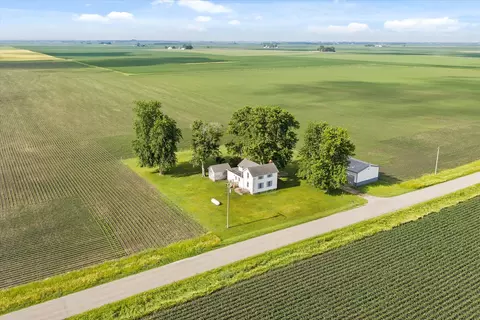 754 N 14th Rd, Streator, IL 61364