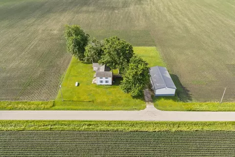 754 N 14th Rd, Streator, IL 61364