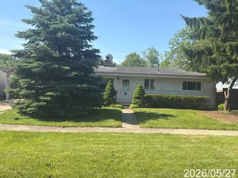 707 E Baldwin Rd, Palatine, IL 60074