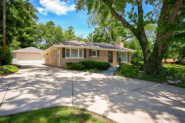 750 Marston Ave, Glen Ellyn, IL 60137