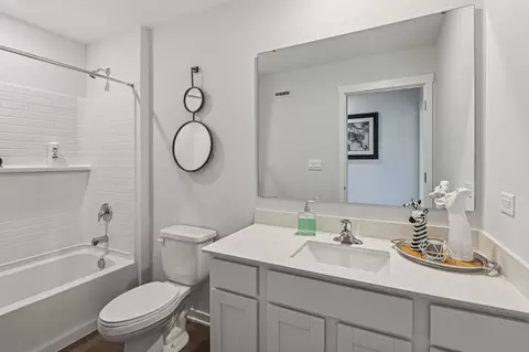 Bath - 6717 Applegate Dr, Plainfield, IL 60586 photo 1 of 4