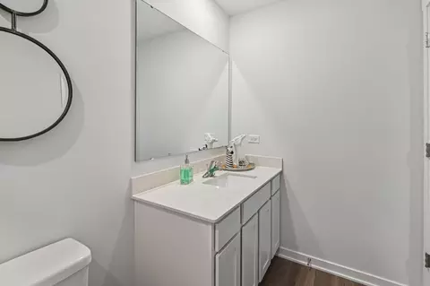 Bath - 6717 Applegate Dr, Plainfield, IL 60586 photo 2 of 4