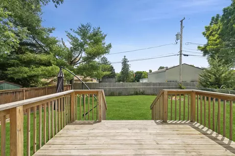 Exterior - 10116 Lund Ave, Algonquin, IL 60102 photo 5 of 6