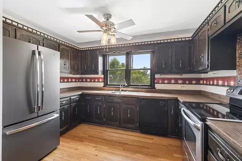 Kitchen - 27412 S Kuersten Rd, Monee, IL 60449 photo 2 of 2