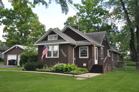 35909 N Helendale Rd, Ingleside, IL 60041