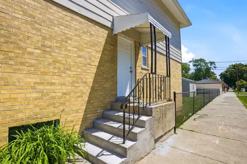 Exterior - 11659 S Ada St, Chicago, IL 60643 photo 3 of 5