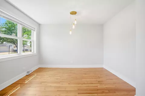 Living - 11659 S Ada St, Chicago, IL 60643 photo 1 of 5