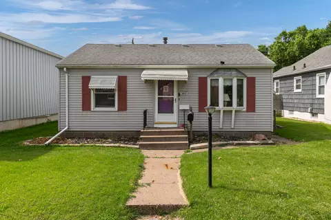 948 42nd Ave, Rock Island, IL 61201