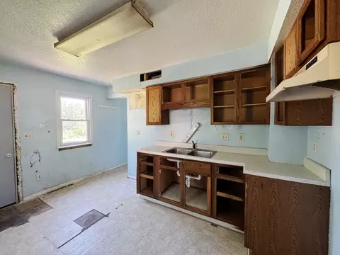 302 E Prospect St, Kewanee, IL 61443 photo 10