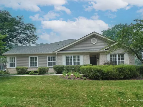 91 Enfield Ln #91, Grayslake, IL 60030