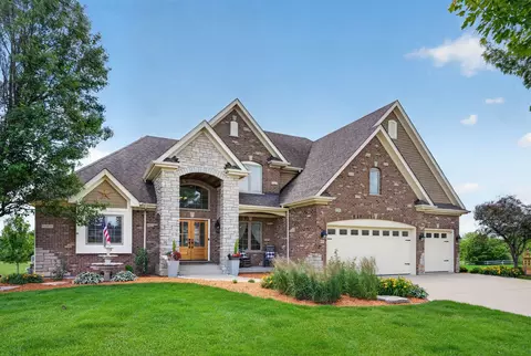 5728 Waters Edge Ct, Yorkville, IL 60560