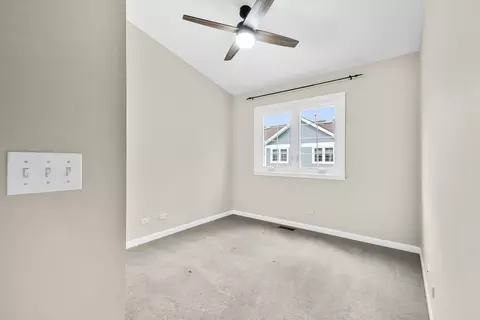Bedroom - 1815 Crain St, Evanston, IL 60202 photo 3 of 4