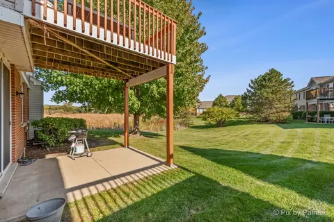 Exterior - 1028 Draper Rd, Mchenry, IL 60050 photo 3 of 4