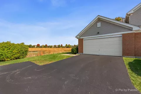 Exterior - 1028 Draper Rd, Mchenry, IL 60050 photo 2 of 4