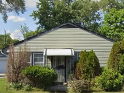 63 W 141st St, Dixmoor, IL 60426