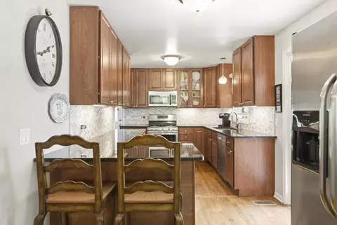 Kitchen - 1193 Algonquin Dr, Elgin, IL 60120 photo 1 of 1