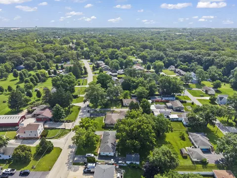 237 E North St, Lockport, IL 60441 photo 32