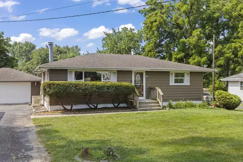 237 E North St, Lockport, IL 60441 photo 2