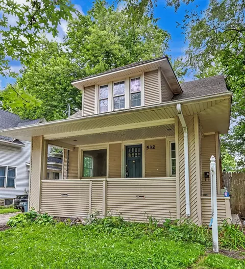 532 N 7th St, Dekalb, IL 60115