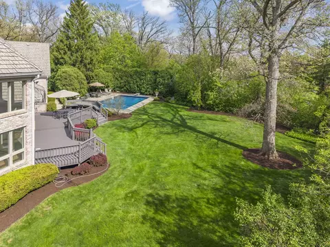 Exterior - 1 S370 Winfield Rd, Wheaton, IL 60189 photo 13 of 20