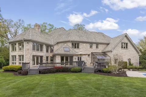 Exterior - 1 S370 Winfield Rd, Wheaton, IL 60189 photo 10 of 20