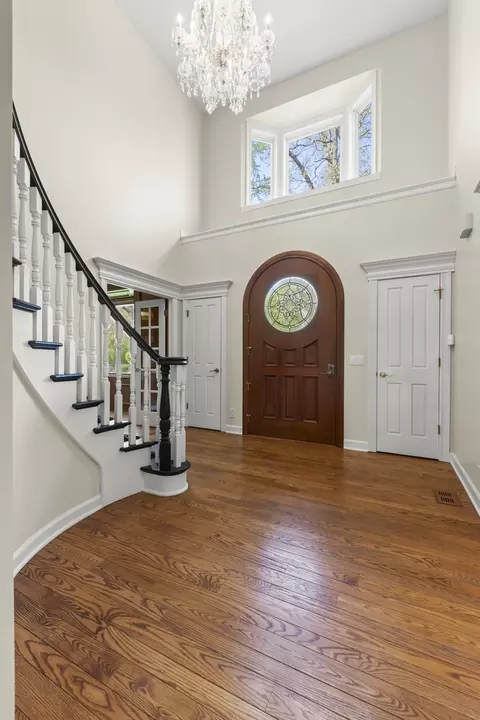 Entry Way - 1 S370 Winfield Rd, Wheaton, IL 60189 photo 3 of 8