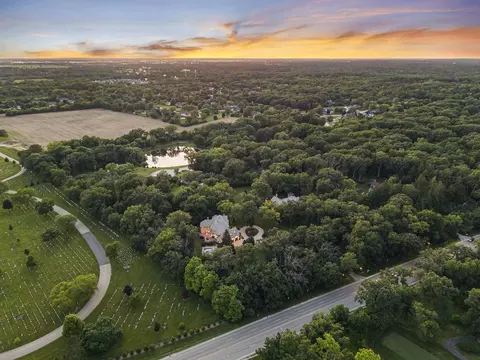View/Area - 1 S370 Winfield Rd, Wheaton, IL 60189 photo 4 of 6