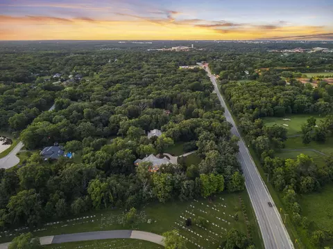View/Area - 1 S370 Winfield Rd, Wheaton, IL 60189 photo 5 of 6