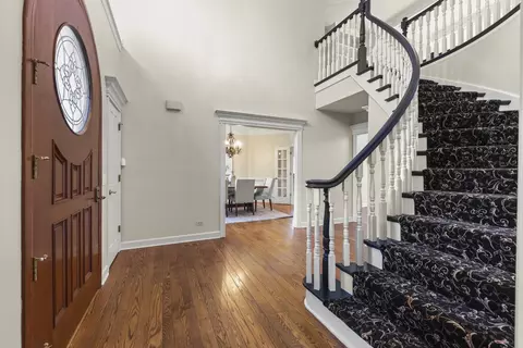 Entry Way - 1 S370 Winfield Rd, Wheaton, IL 60189 photo 2 of 8