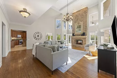 Living - 1 S370 Winfield Rd, Wheaton, IL 60189 photo 1 of 5