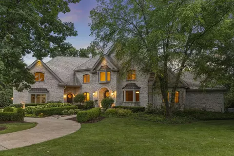 Exterior - 1 S370 Winfield Rd, Wheaton, IL 60189 photo 5 of 20