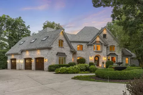 Exterior - 1 S370 Winfield Rd, Wheaton, IL 60189 photo 2 of 20