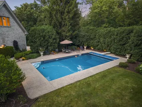 Exterior - 1 S370 Winfield Rd, Wheaton, IL 60189 photo 15 of 20