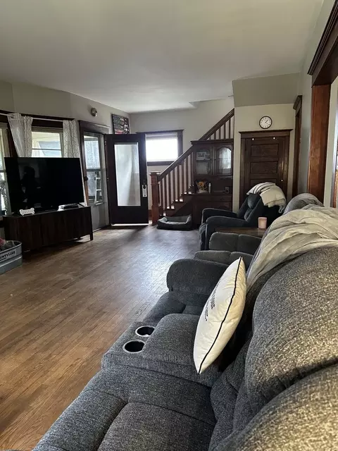 Living - 407 N Genesee St, Morrison, IL 61270 photo 1 of 2