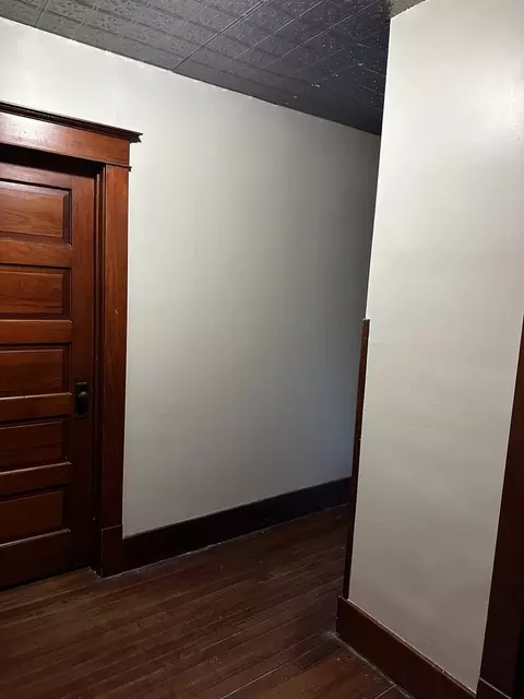 Entry Way - 407 N Genesee St, Morrison, IL 61270 photo 2 of 2