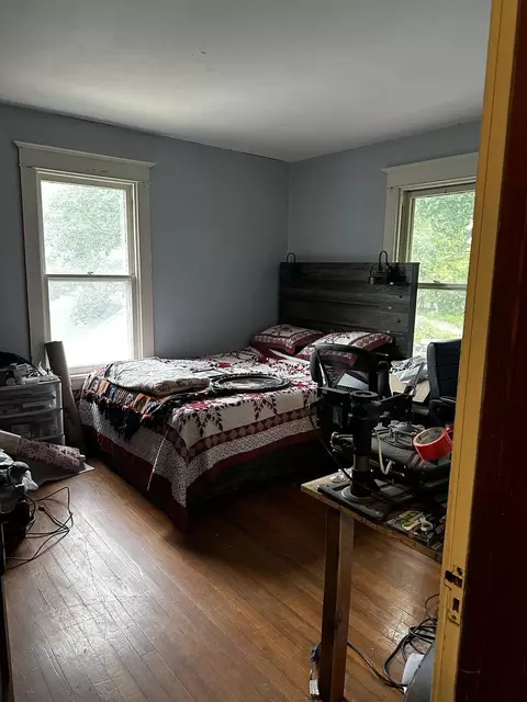 Bedroom - 407 N Genesee St, Morrison, IL 61270 photo 2 of 2