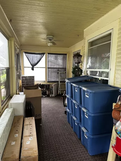 Exterior - 407 N Genesee St, Morrison, IL 61270 photo 3 of 7
